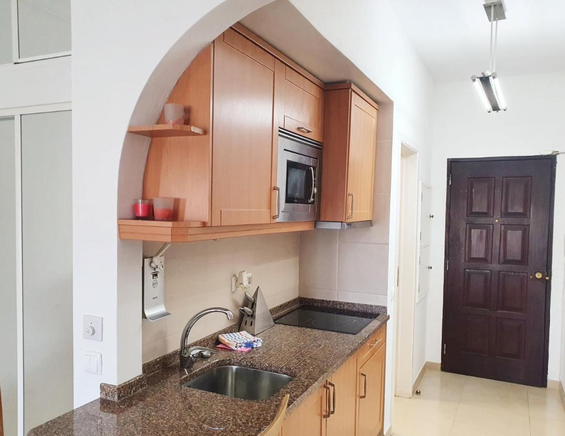 Lagos Main Avenue Studio With Marina View Balcony Exterior foto